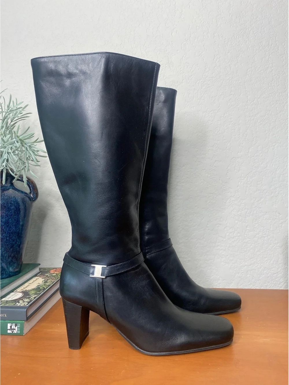 Naturalizer Leather Square Toe Knee high Boots